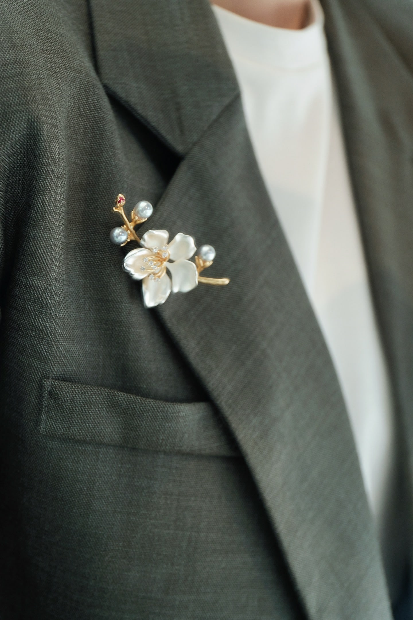 Pearl Plum Blossom Brooch - 6