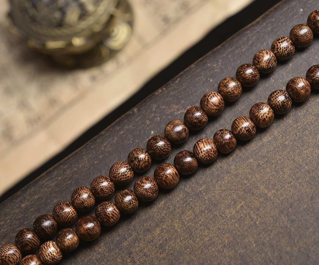 Hand knitting Chenxiang Wood Beads Hand Chain - 5