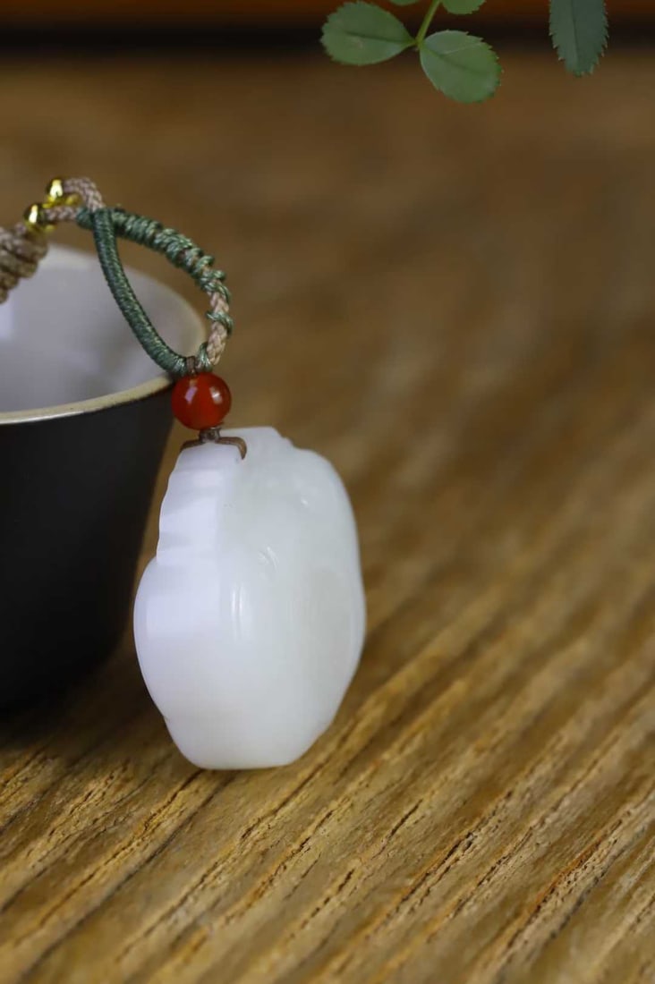White Hetian Jade Ruyi Lock Pendant with Certificate - 2