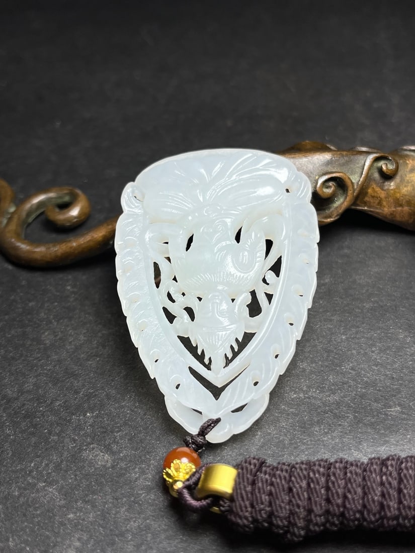Openwork Hetian Jade Pendant - Kwan-yin - 3