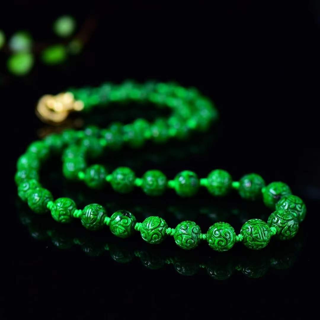 Green Jadeite Beads Necklace with Certificate - 4