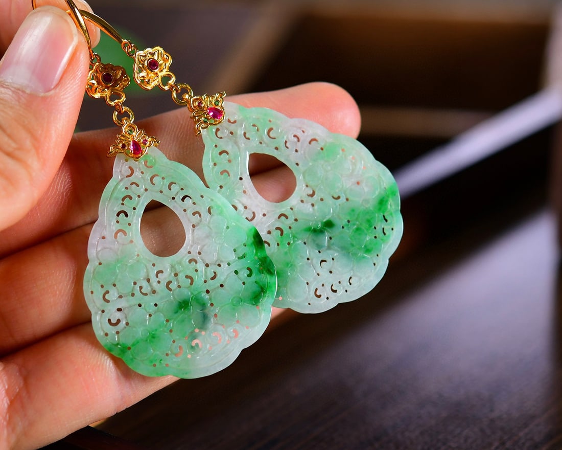 A Pair S925 Silver Inlay Jadeite Earrings - 3