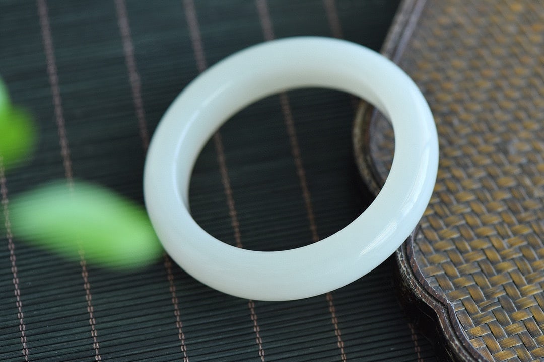Inside Diameter 57.6mm White Hetian Jade Bracelet Bangle - 3