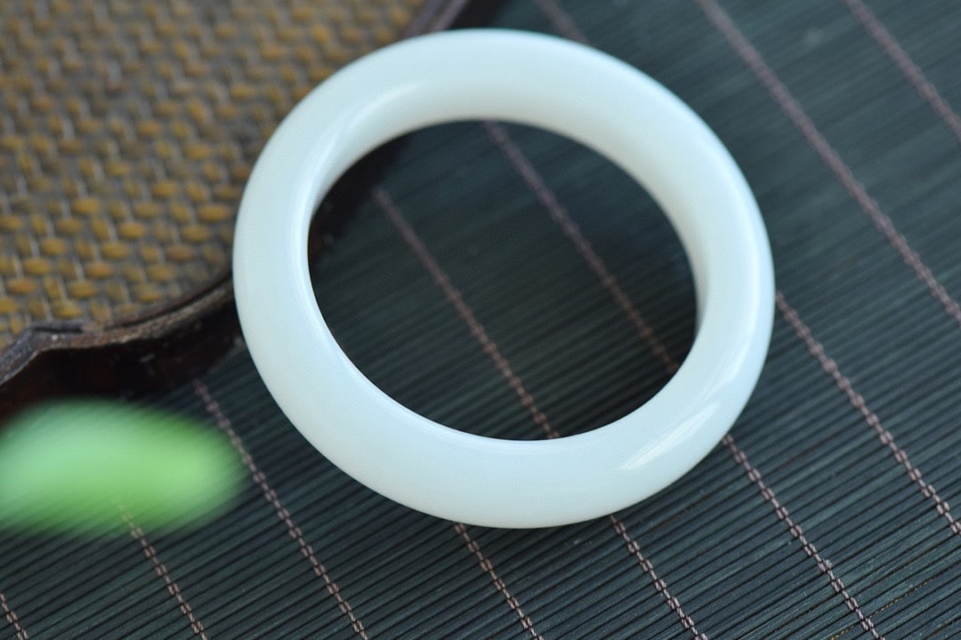 Inside Diameter 57.6mm White Hetian Jade Bracelet Bangle - 4