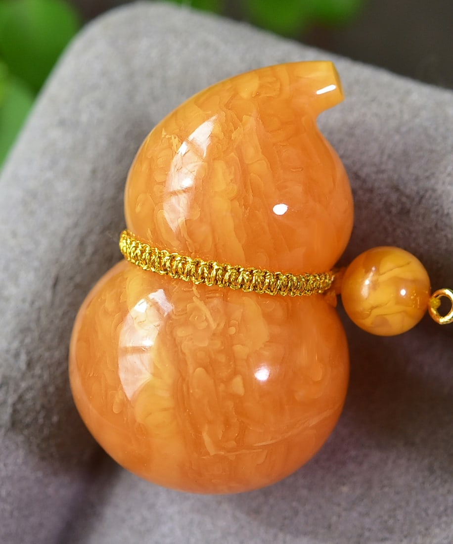 Yellow Beeswax Gourd Pendant w Hand knitting Necklace - 3