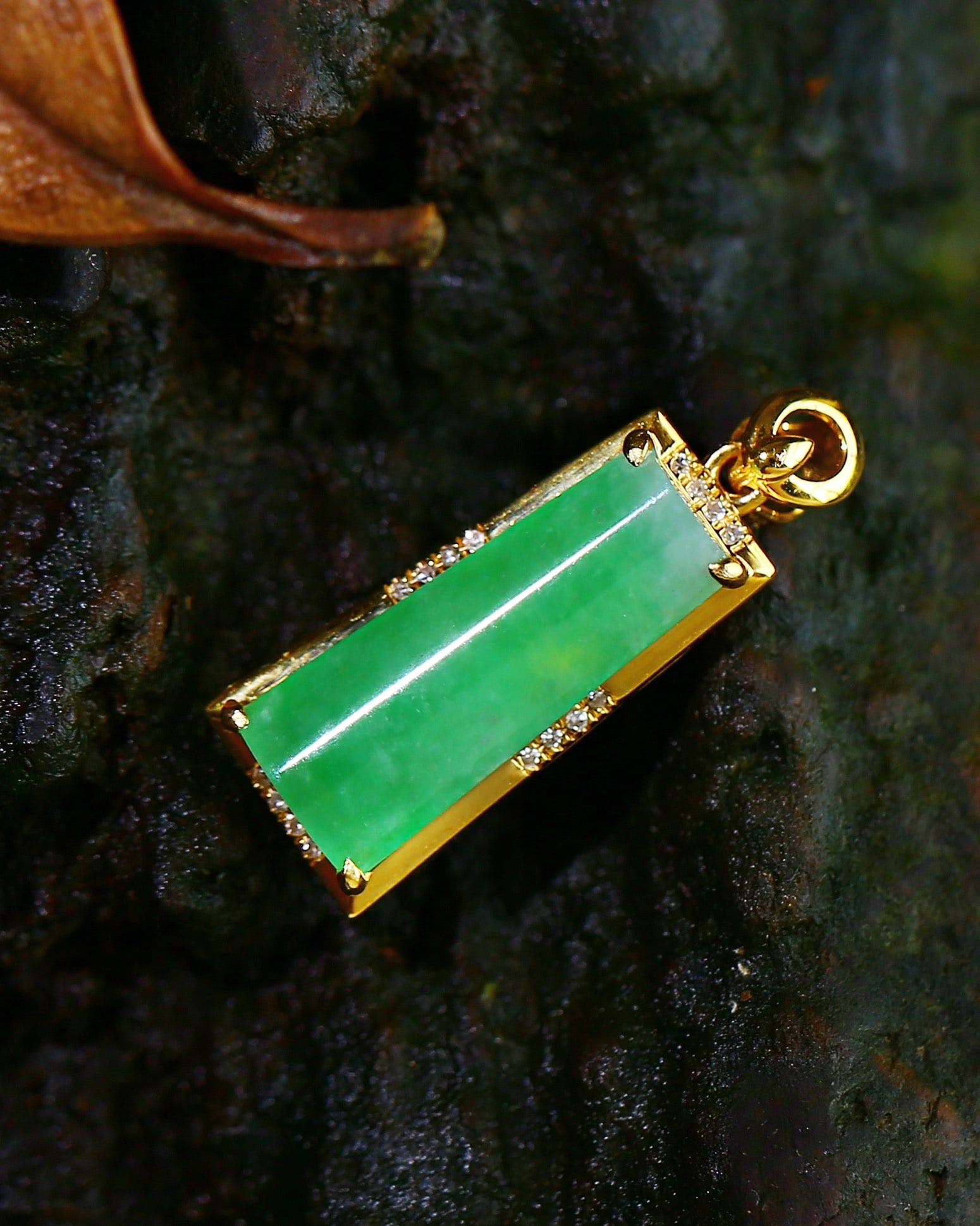 18K Gold Inlay Green Jadeite Lucky Pendant - 6