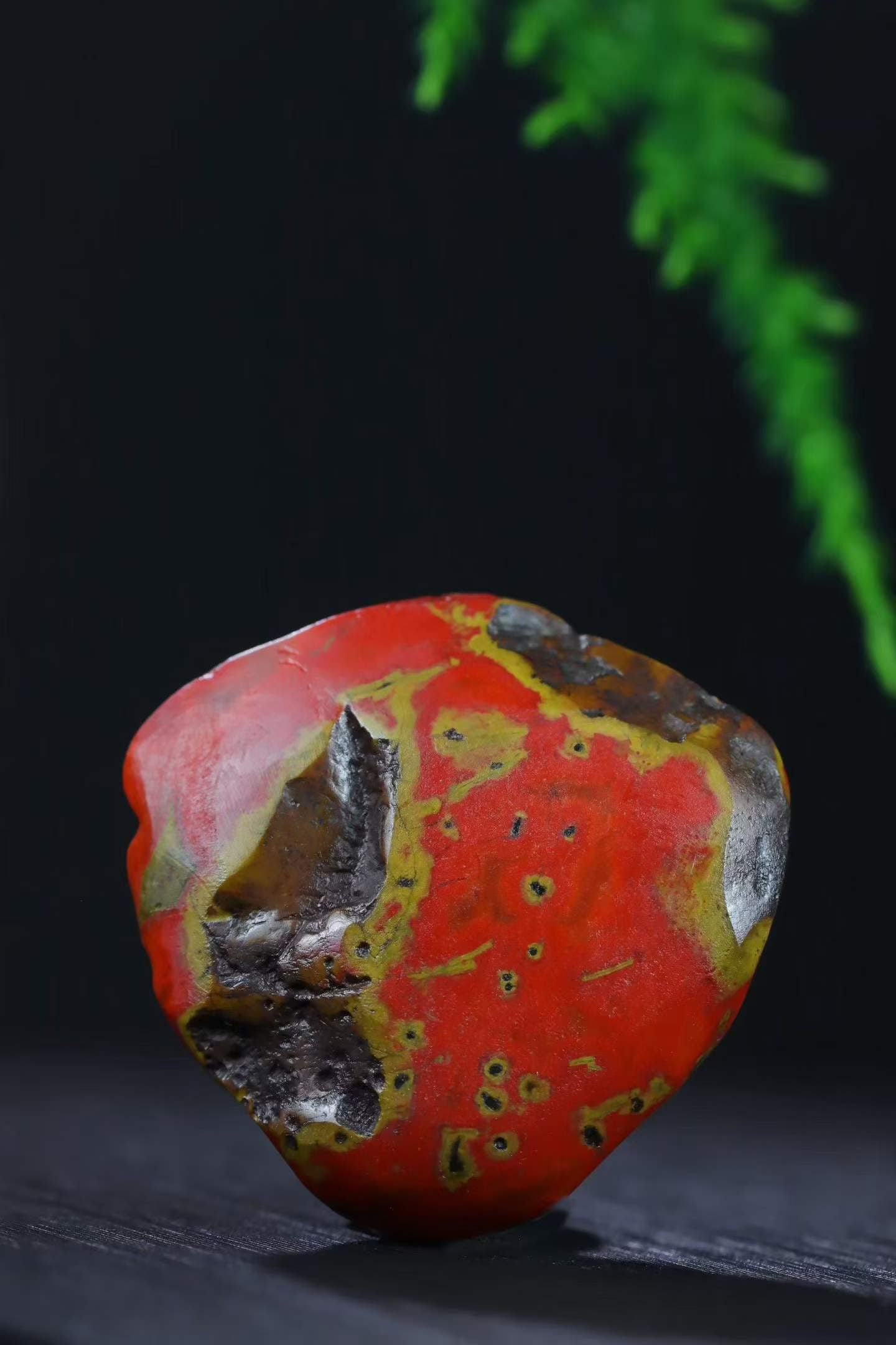 Nanhong Agate Hand-Carved Beast Head Pendant with Certificate - 6