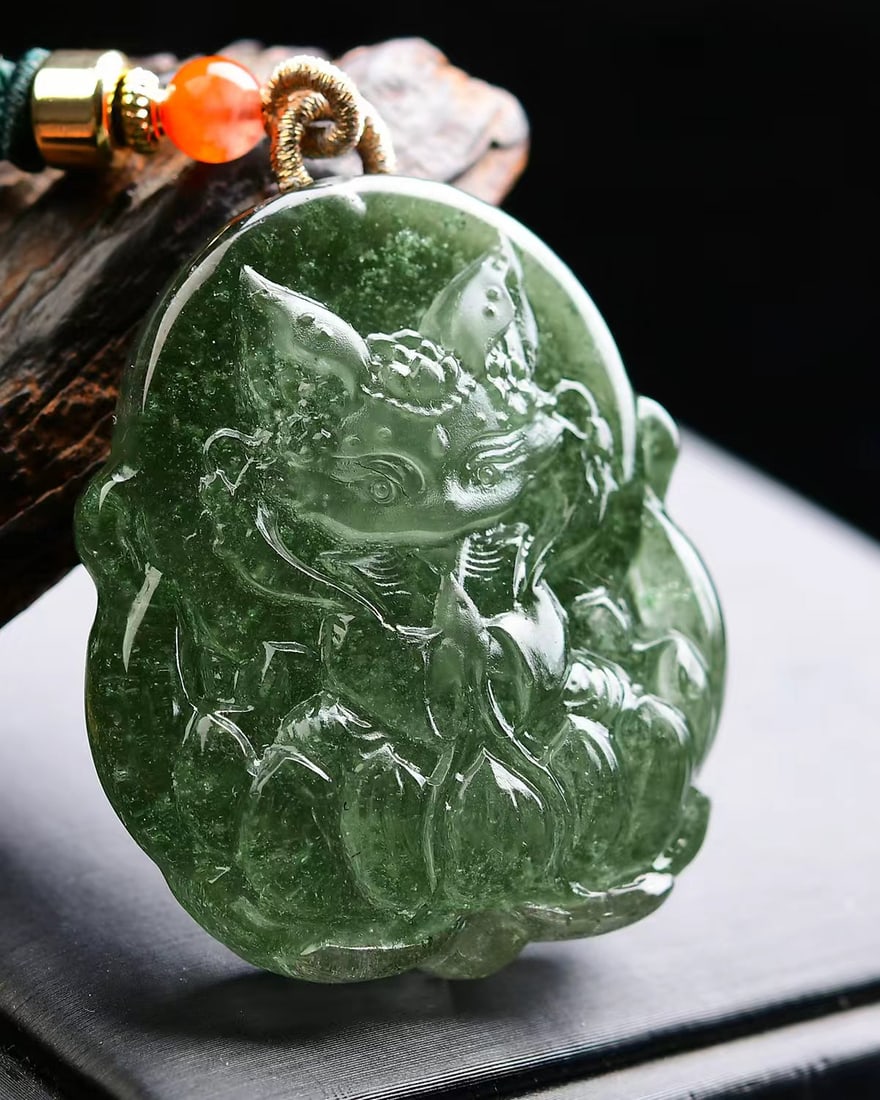 Green Crystal Pendant - Fox - 3