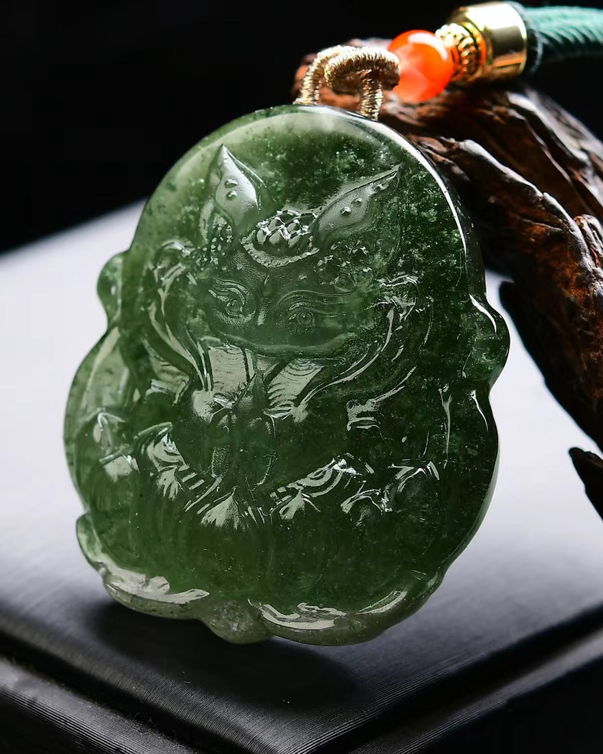 Green Crystal Pendant - Fox - 4