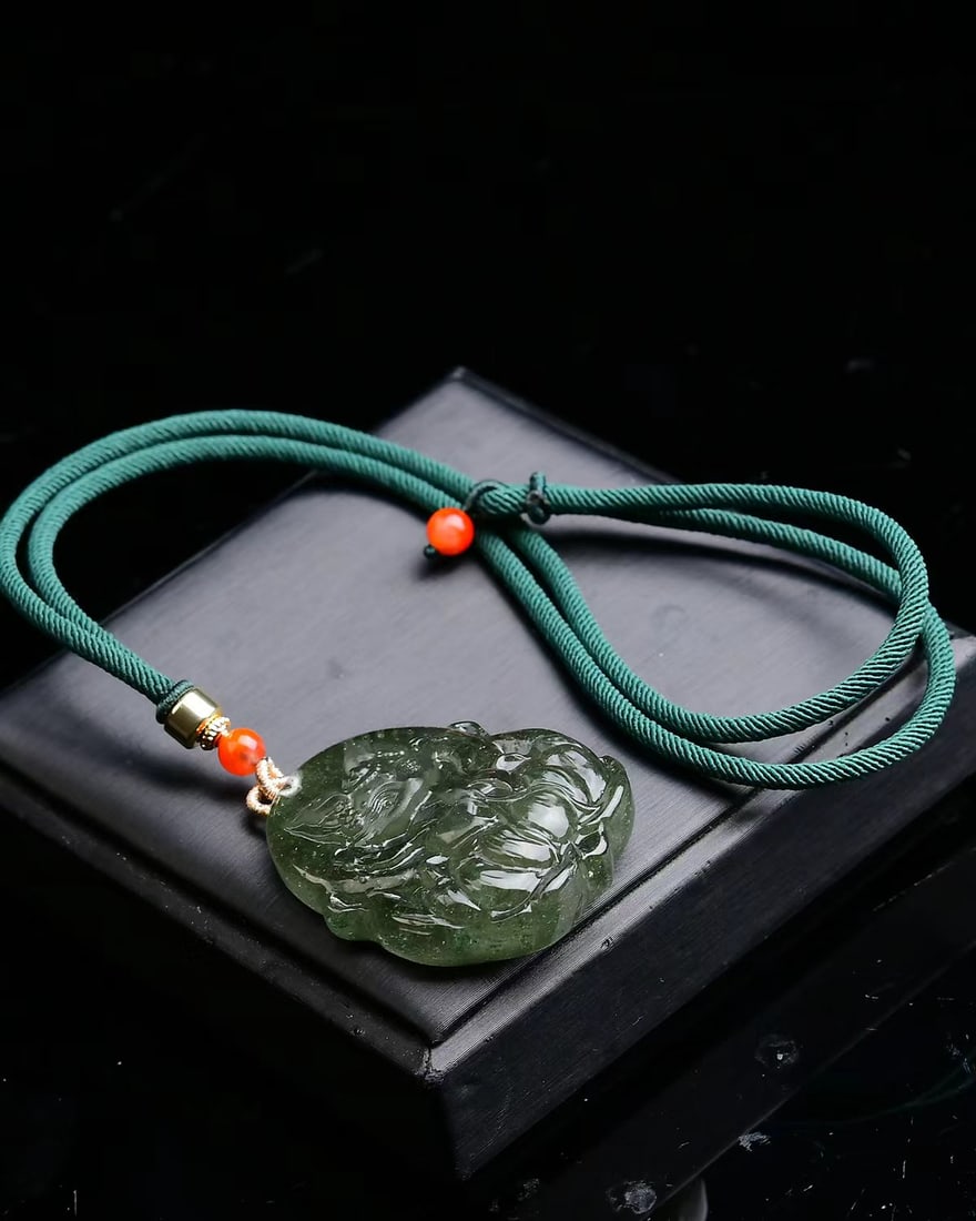 Green Crystal Pendant - Fox - 5