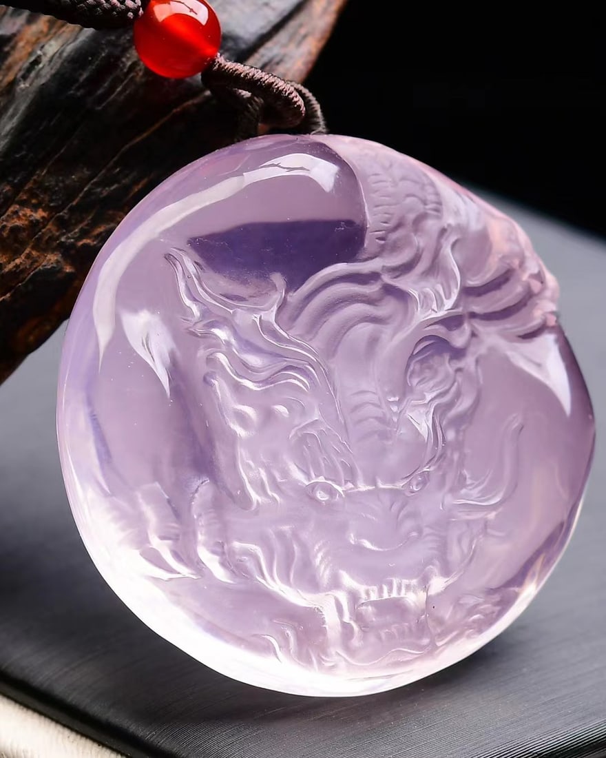 Pink Crystal Pendant - Dragon: Title: Pink Crystal Pendant - Dragon Origin: Chinese Date/Period: After2026 Materials: Crystal Dimensions: 40x40x13(mm) 1.57x1.57x0.51(inches) Weight 0.08 lbs/35g Reserve: $99.00 Shipping: Dome