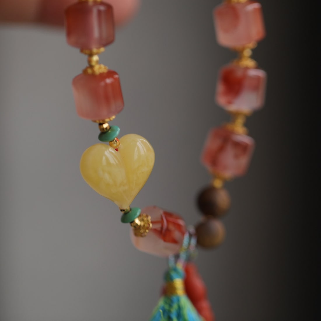 Hand knitting Nanhong Agate & Beeswax Hand Chain - 6