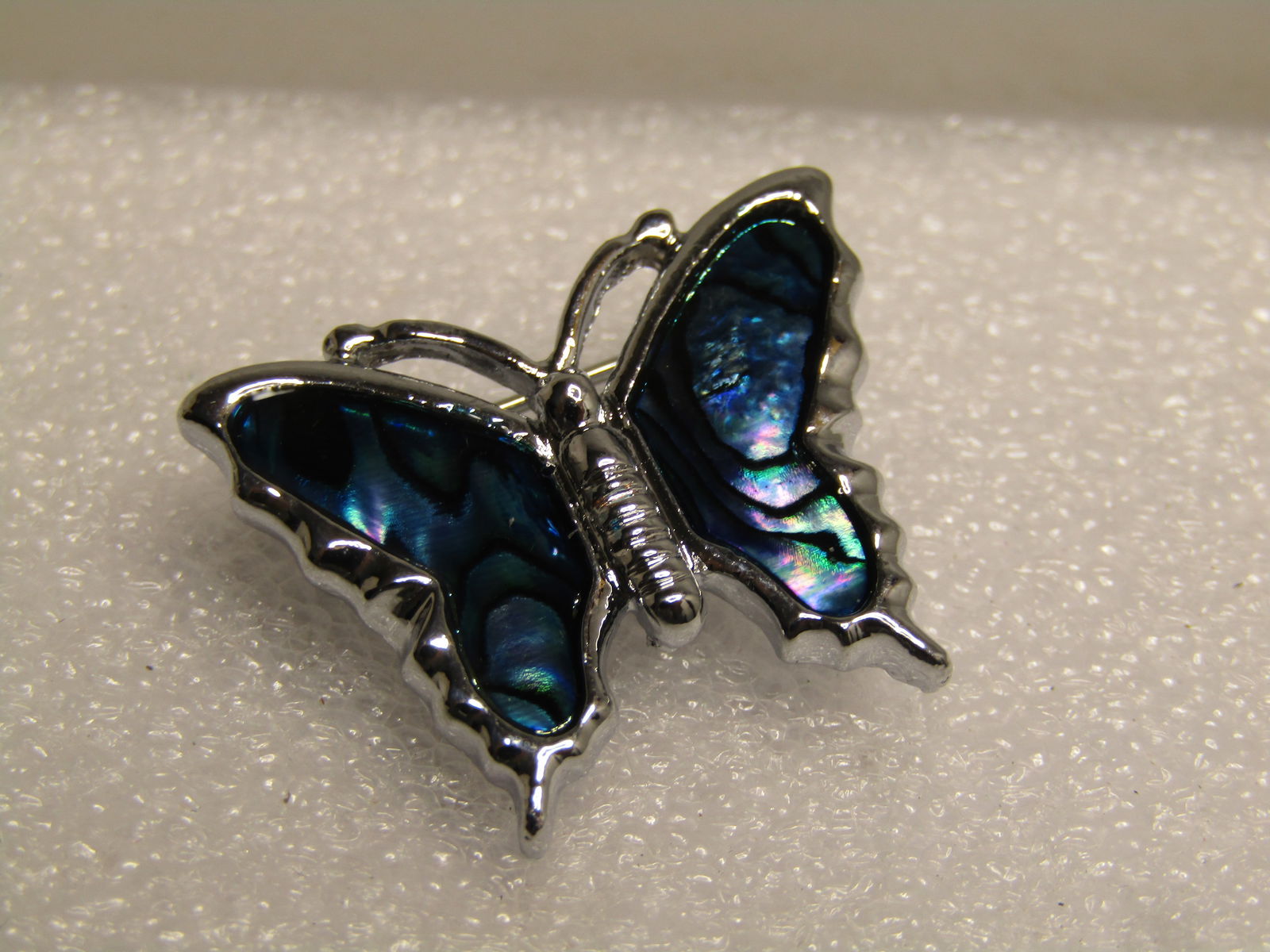 Vintage Faux Abalone Butterfly Brooch, Silver Tone, 1980's-1990's - 5