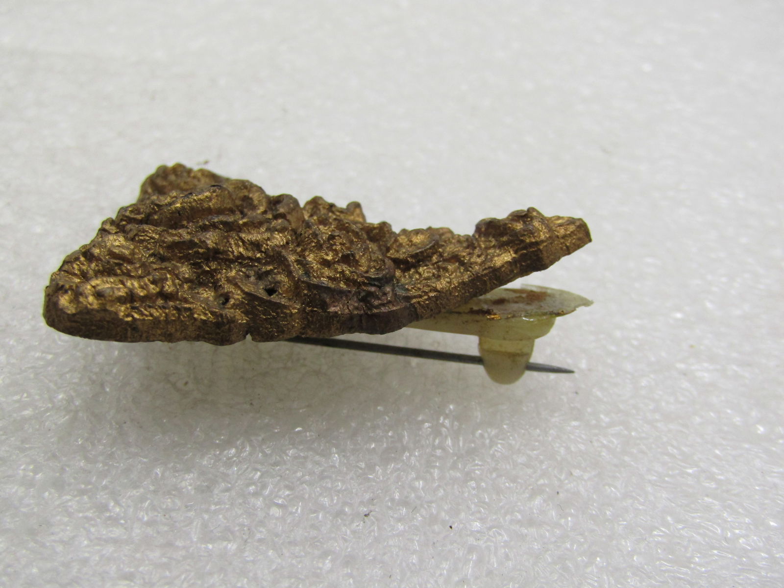 Vintage Gold Painted Rose Triangular Brooch, Plastic, 1910-1920's - 5