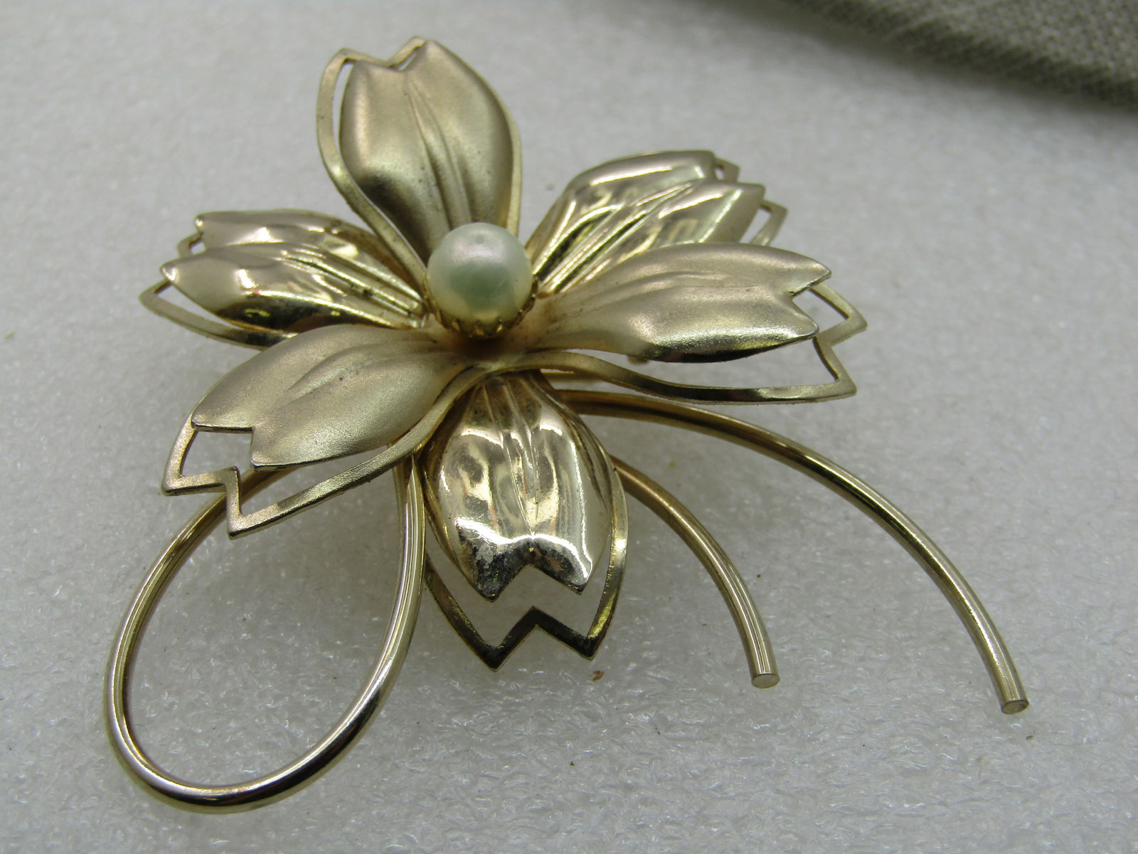 Vintage Modern Blossom Brooch, Faux Pearl, 2.5", 1960's - 4