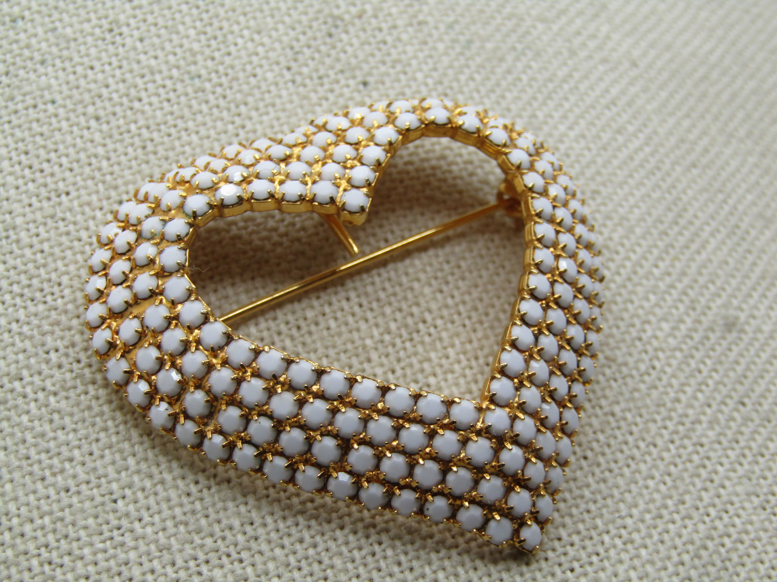 Vintage Yellow Enameled Bee Brooch, Yellow Rhinestones, 1950's-1960's - 2