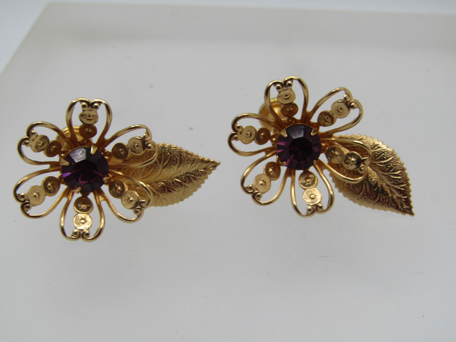 Vintage Purple Rhinestone Floral Earrings, Screwback, 1960's - 3