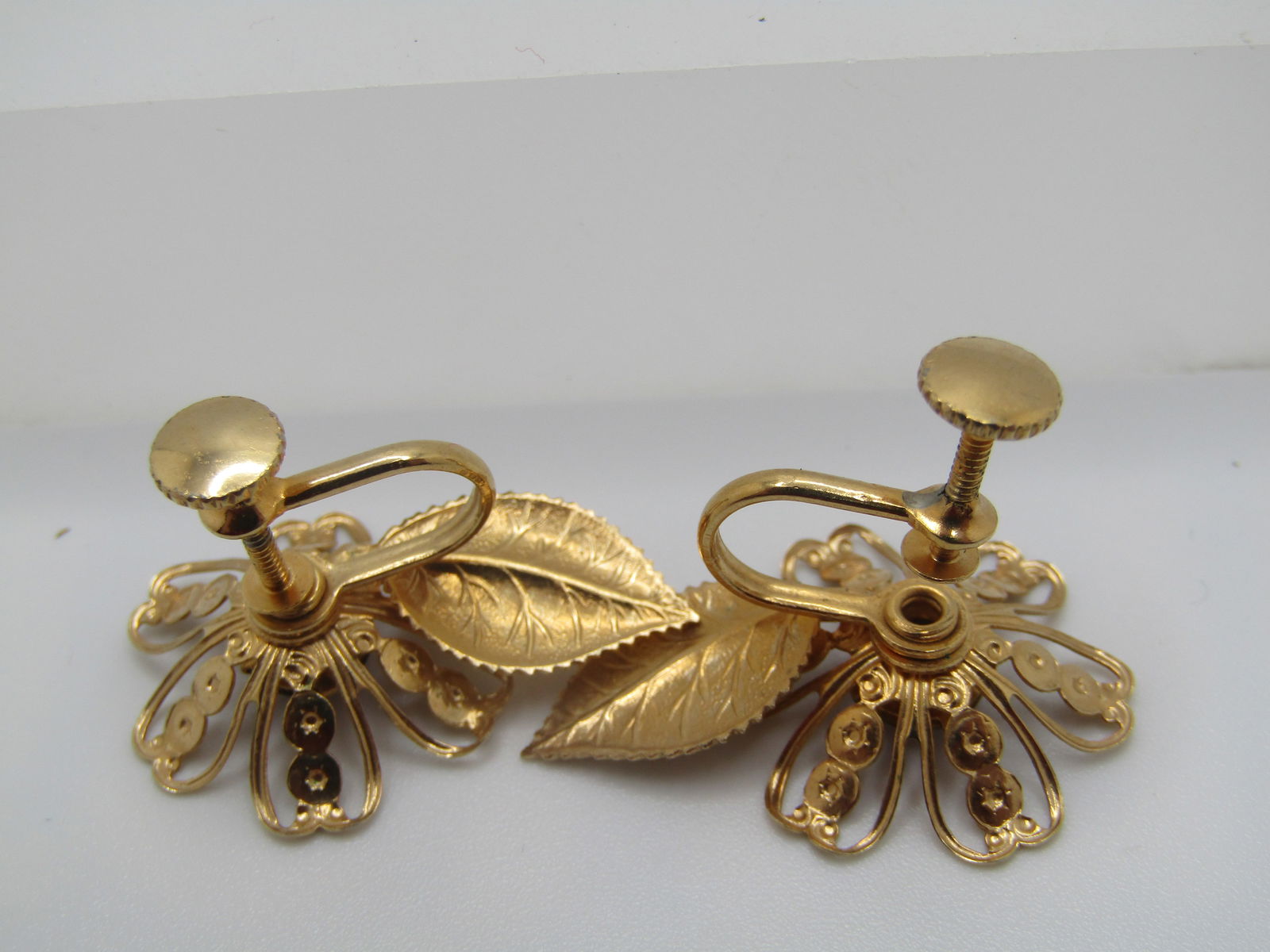 Vintage Purple Rhinestone Floral Earrings, Screwback, 1960's - 5