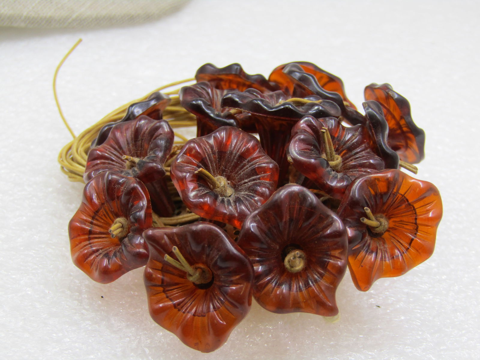 Vintage Early 1900's Cluster Floral Brooch, Molded Blossom, Amber Colored - 2