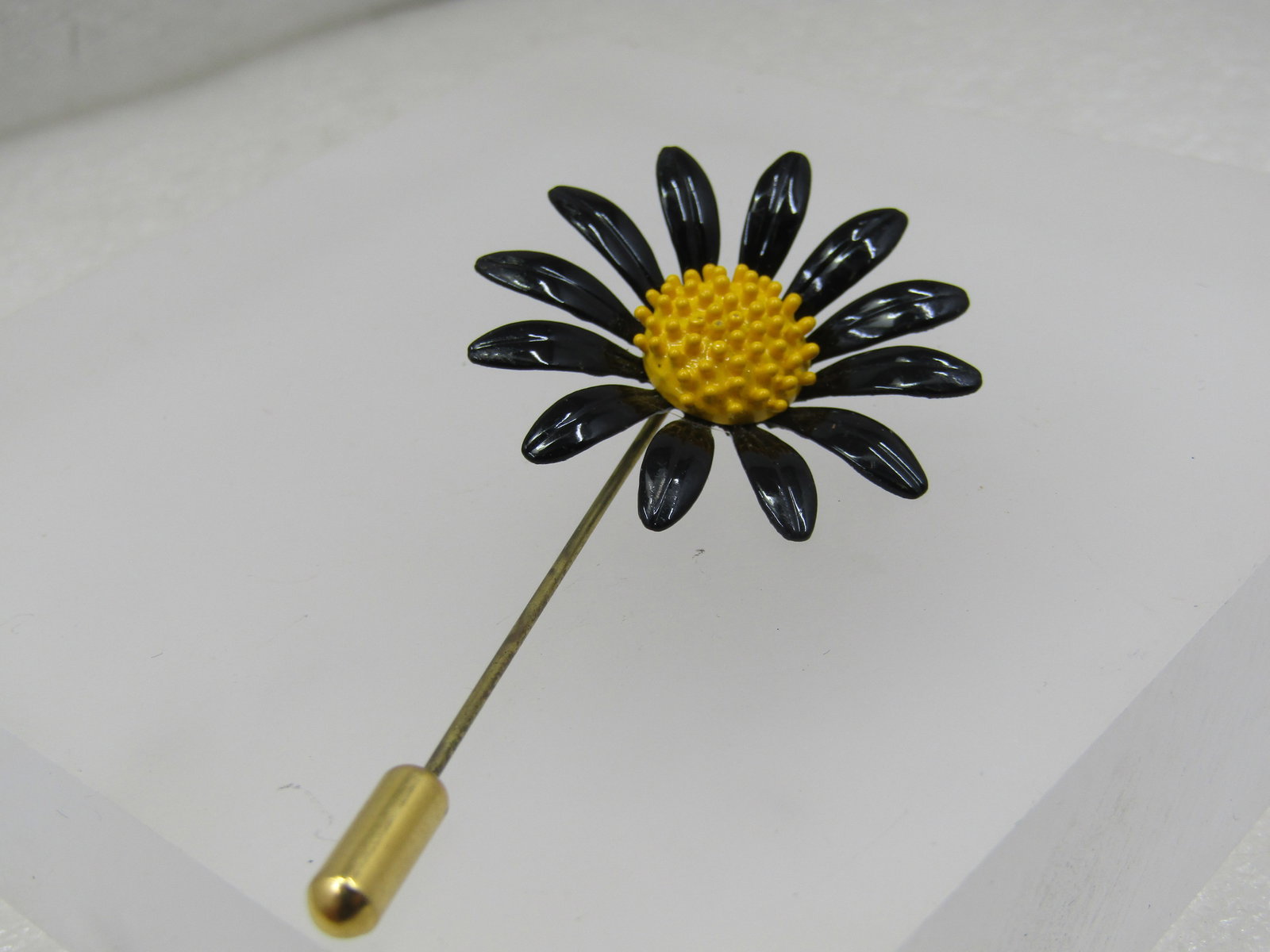 Vintage Black & Yellow Daisy Stick Pin, 1960's - 3