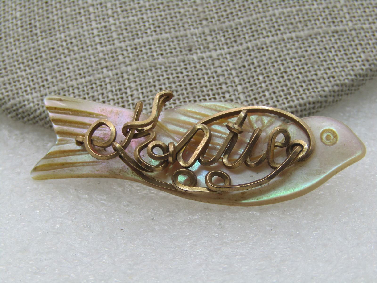 Vintage MOP Wire Name Bird Brooch, Katie, 10kt G.F. Wire, 1940's-1950's - 2