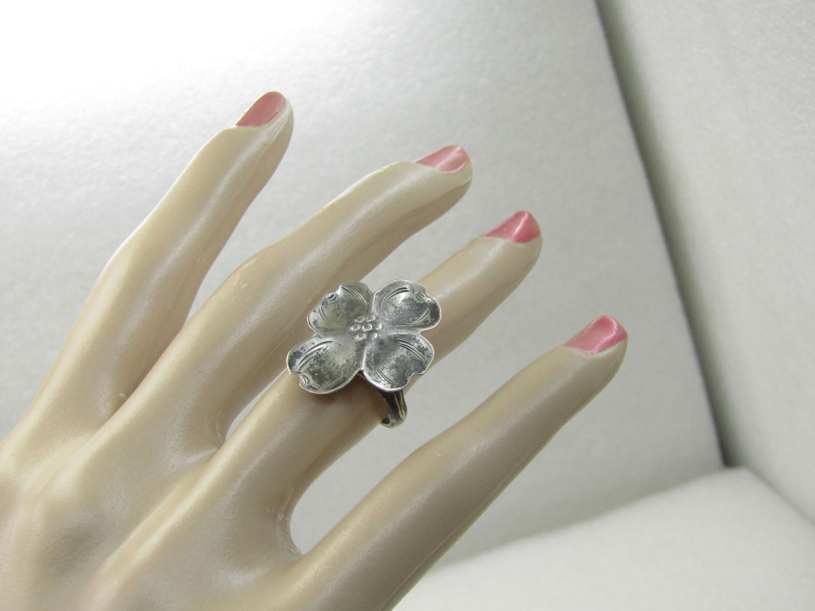 Vintage Sterling Stuart Nye Dogwood Ring, Adjustable - 7