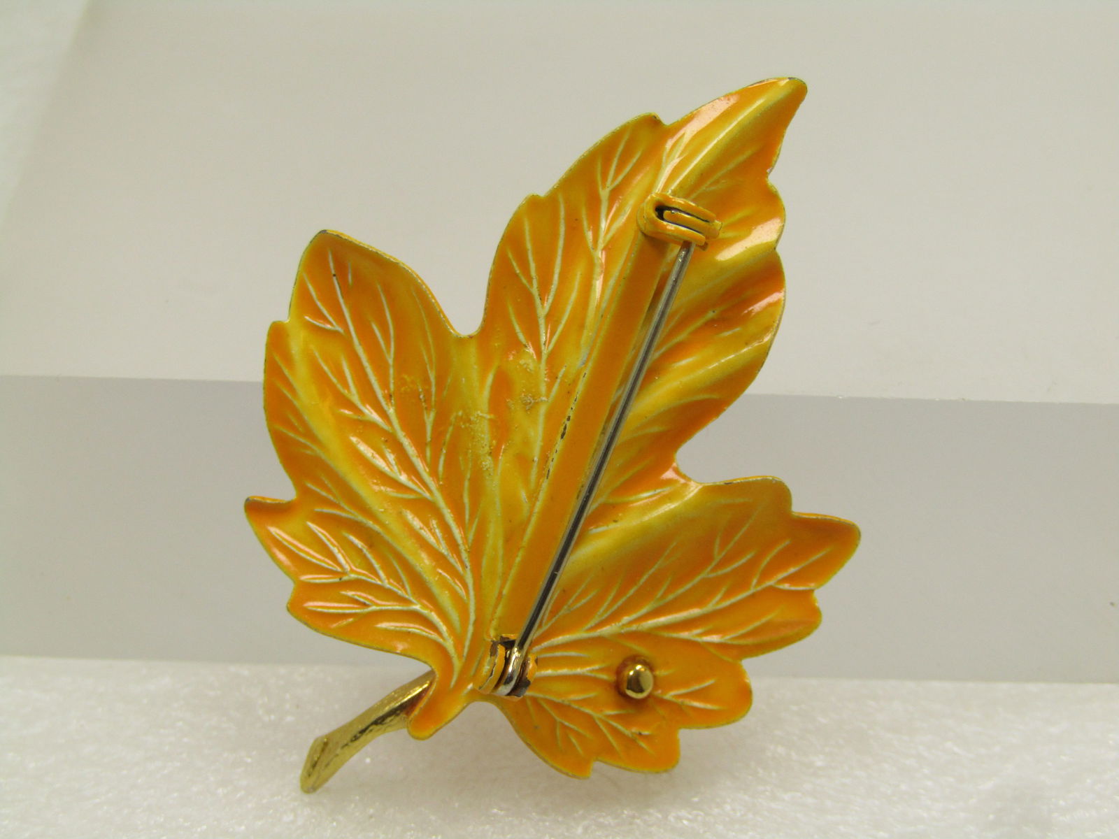 Vintage Enameled Maple Leaf & Butterfly Brooch, 1960's - 4