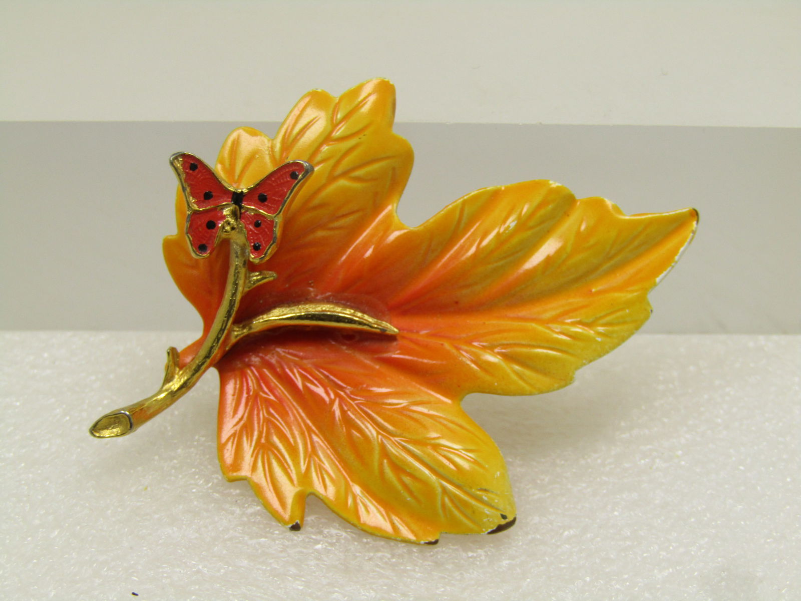 Vintage Enameled Maple Leaf & Butterfly Brooch, 1960's - 5