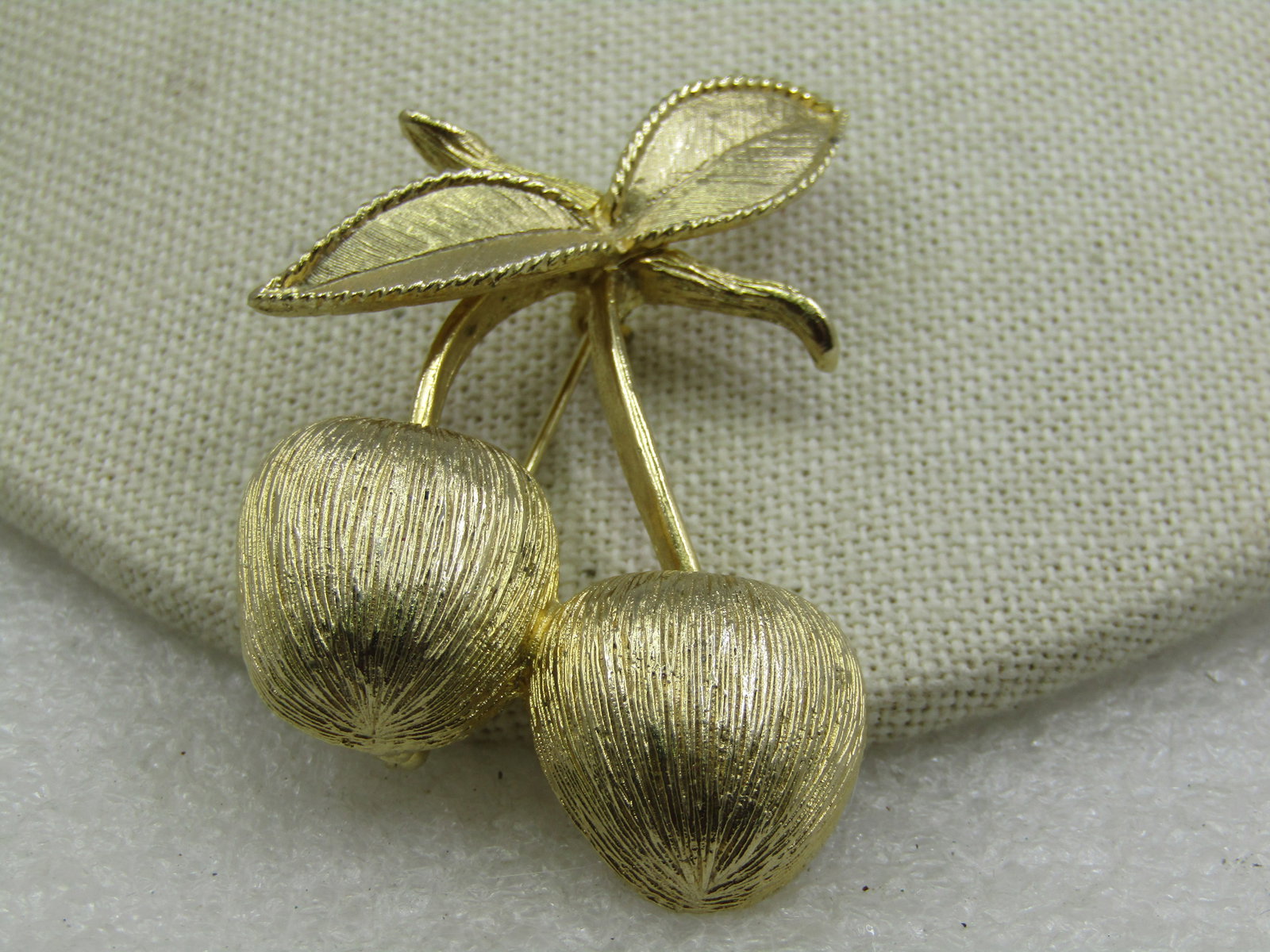 Vintage Cherry Stem Brooch, 1960's-1970's, Sarah Coventry - 3