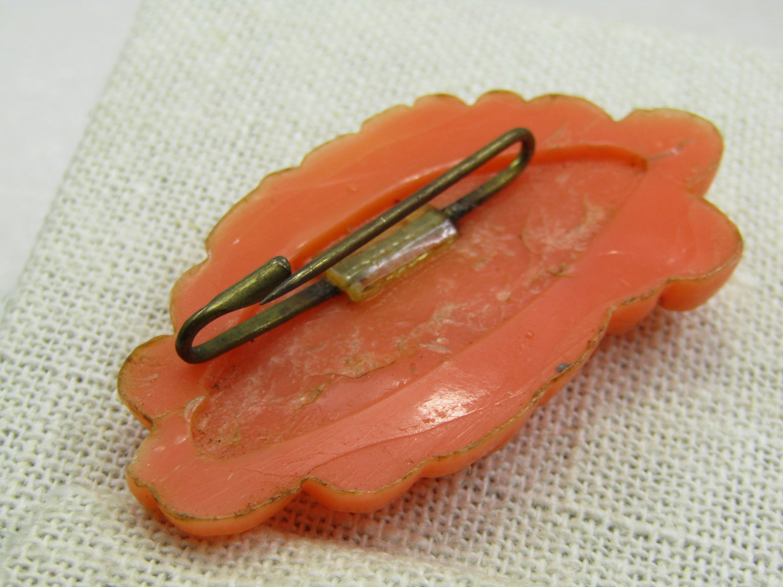 Vintage Celluloid Rose Brooch, Salmon Colored, C-Clasp. 1930's - 5