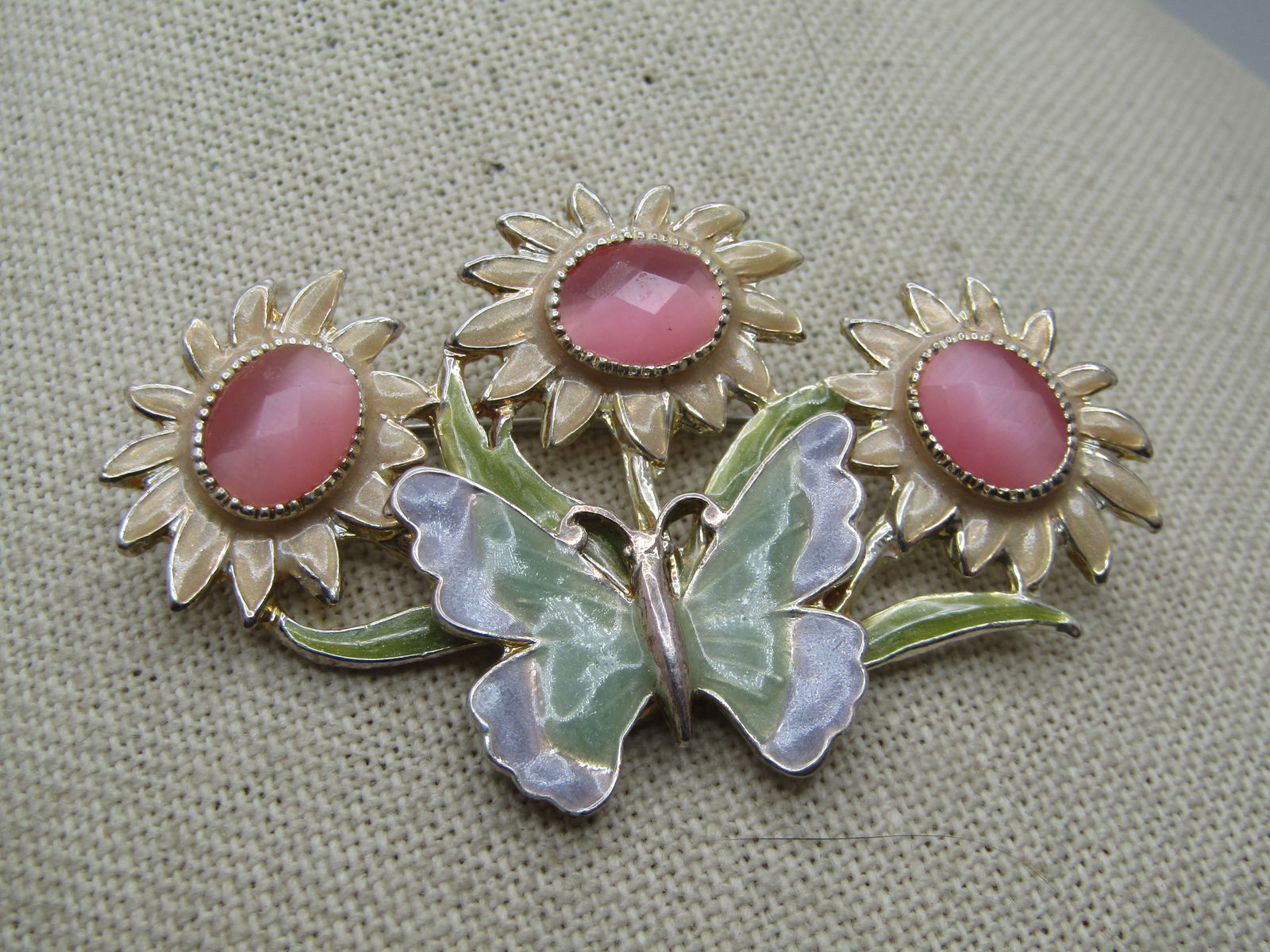 Vintage Enameled Triple Flower & Butterfly Brooch, Siigned K.C. - Kenneth Cole, 1990's - 3