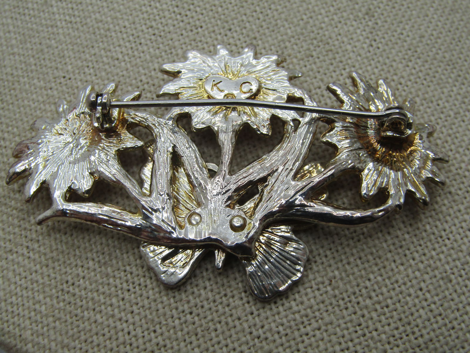 Vintage Enameled Triple Flower & Butterfly Brooch, Siigned K.C. - Kenneth Cole, 1990's - 4