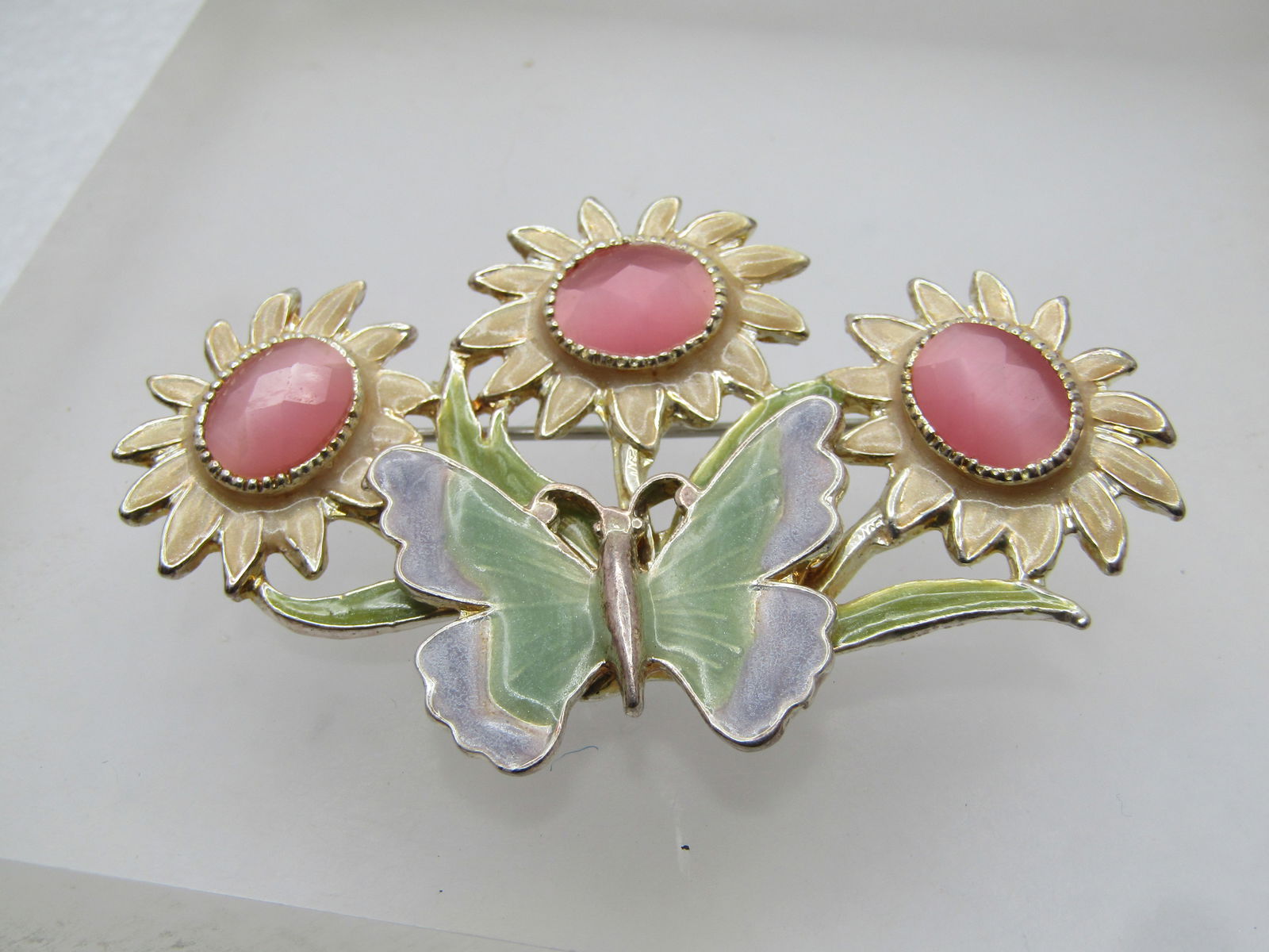 Vintage Enameled Triple Flower & Butterfly Brooch, Siigned K.C. - Kenneth Cole, 1990's - 5