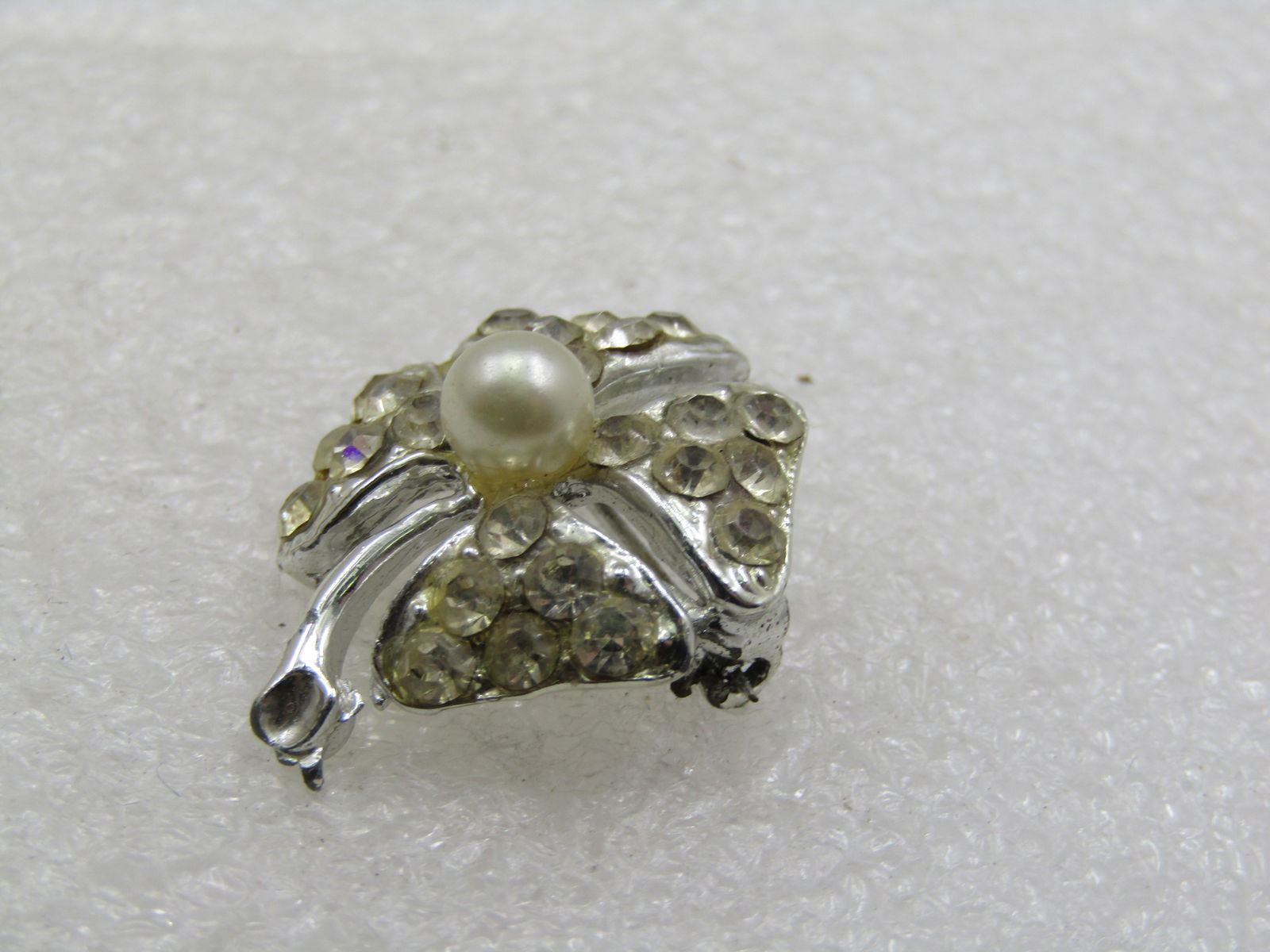 Vintage Rhinestone & Faux Pearl Four Leaf Clover Brooch, 1920's-1930's - 3