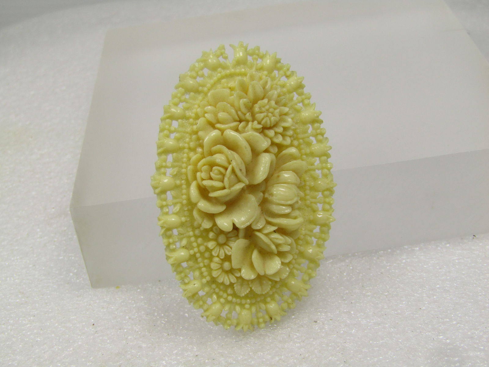 Vintage White Celluloid Floral Brooch, Japan, 1930's-1950's, C-Clasp - 2