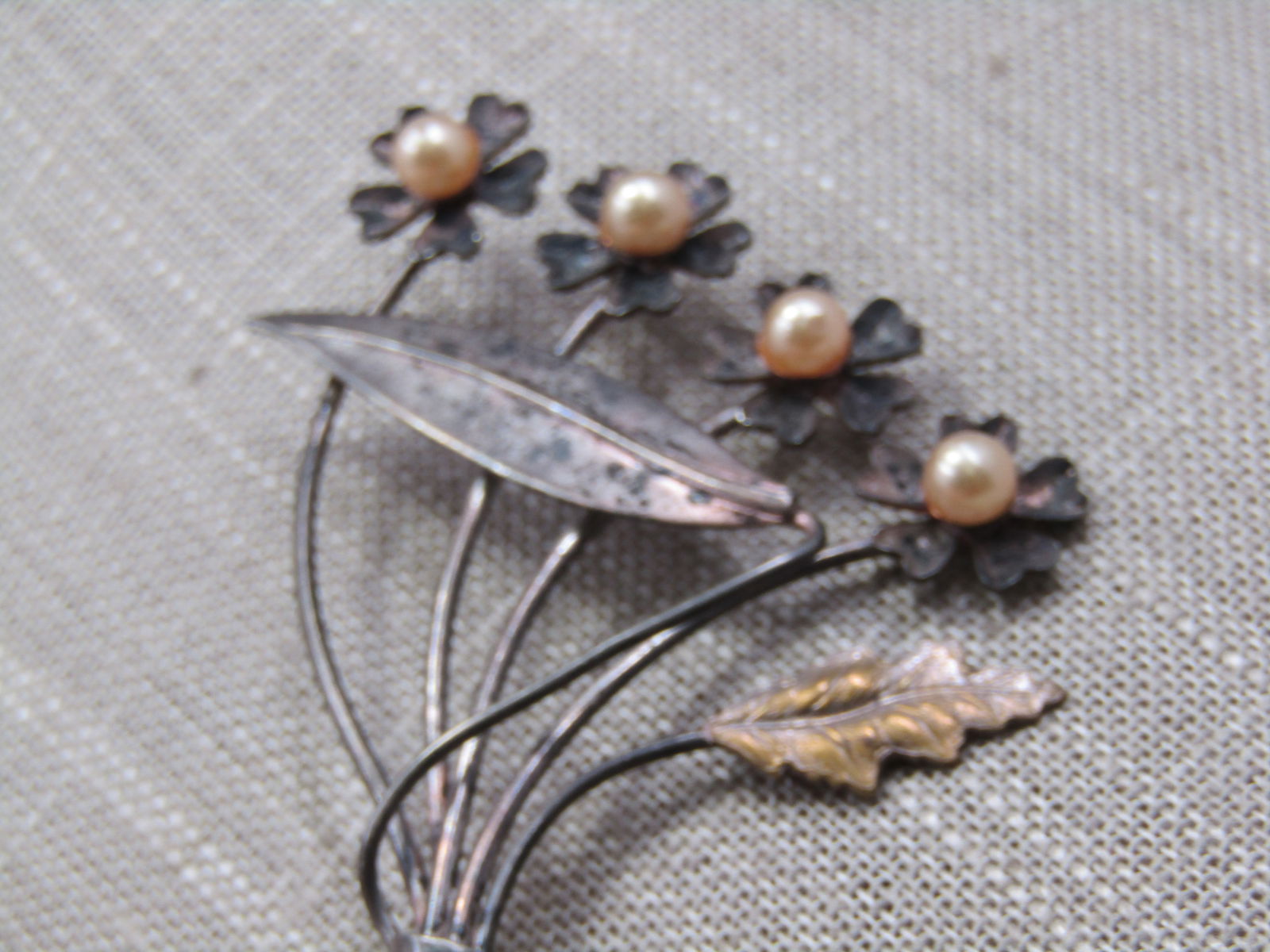 Vintage Sterling Floral Brooch with 5mm pearls. 1940's, Repair/Repurpose - 3
