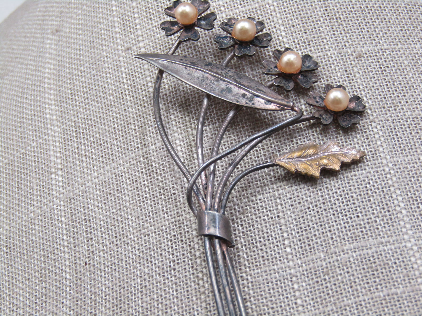 Vintage Sterling Floral Brooch with 5mm pearls. 1940's, Repair/Repurpose - 4