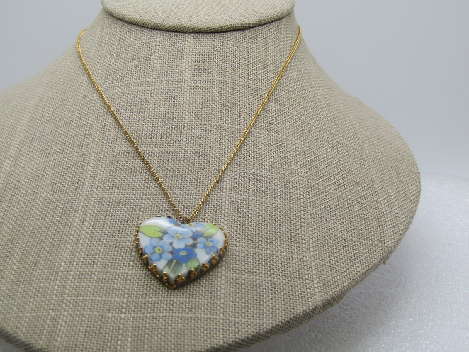 Vintage Forget-Me-Not Floral Heart Necklace, 15.5", 1960's-1970's - 3