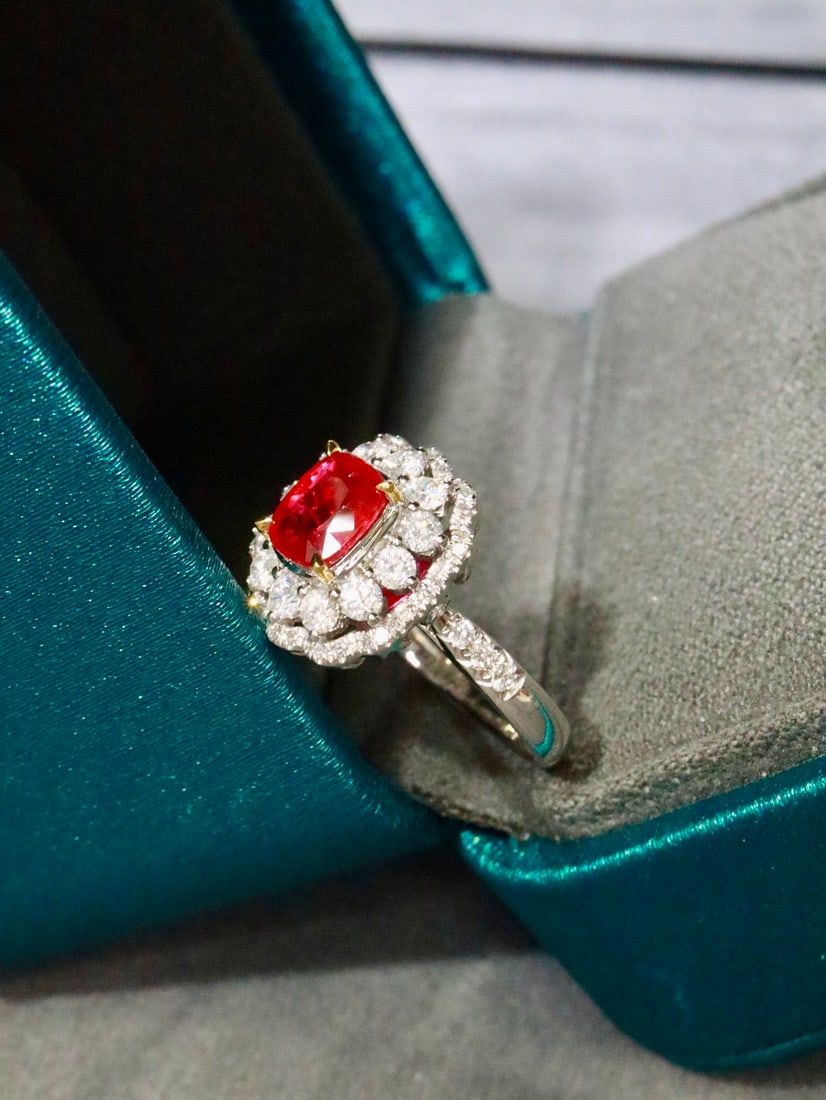 PT950 Platinum Ruby Ring - 3