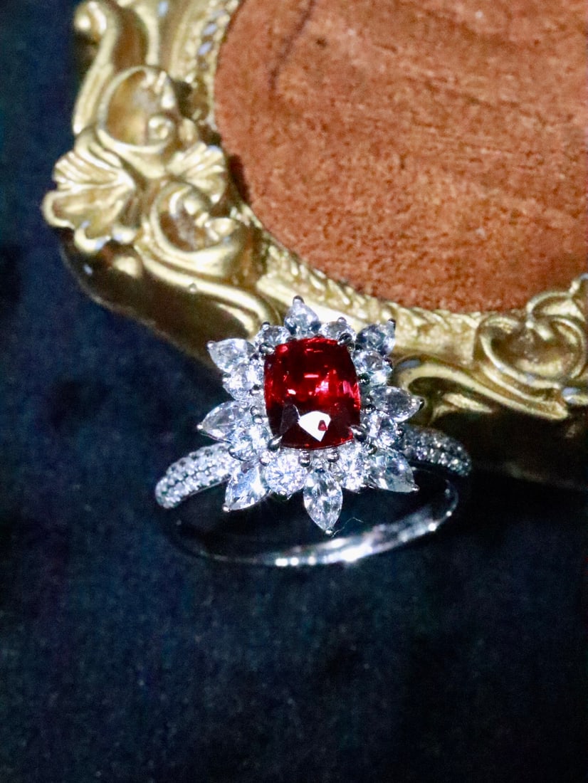 18K Gold Spinel Ring - 4