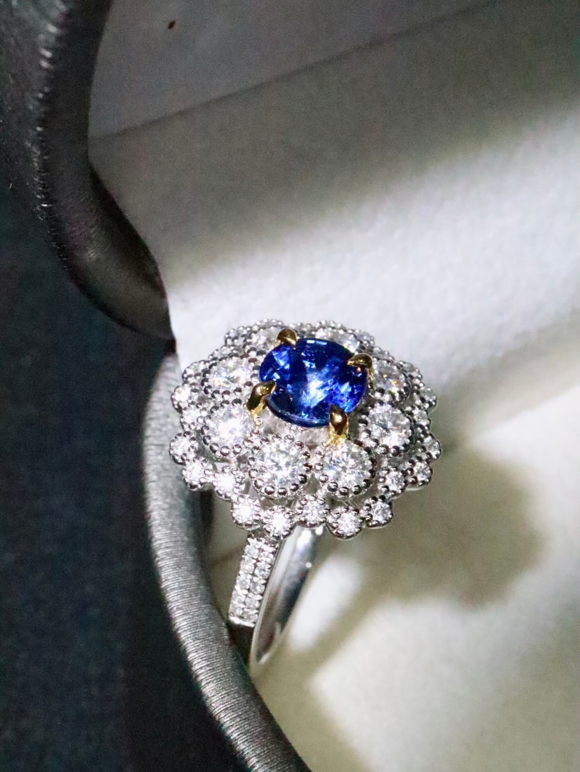 18K Gold Sapphire Ring - 2