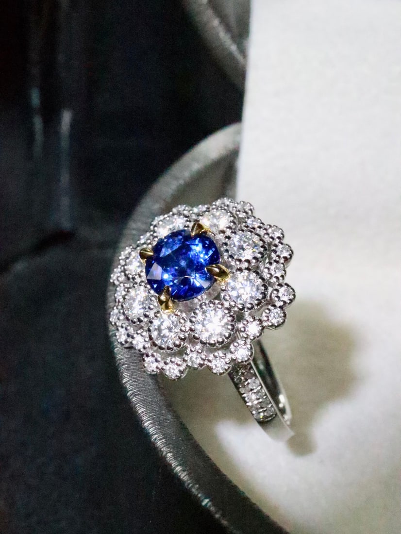 18K Gold Sapphire Ring - 3