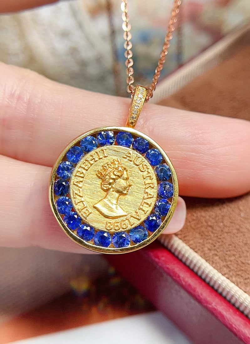 18K Gold Sapphire Pendant - 4