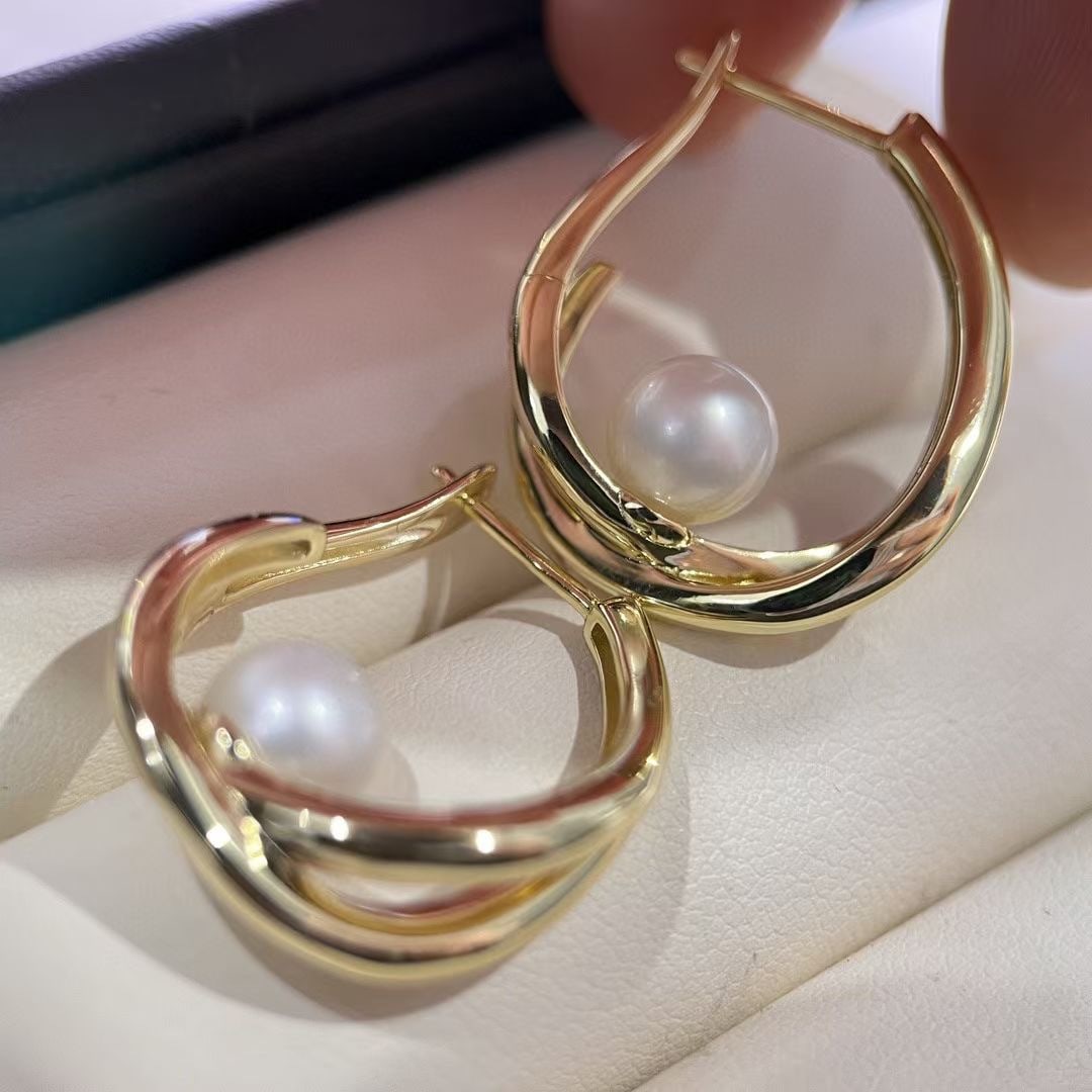 Sterling Silver Freshwater Pearl Necklace - 7