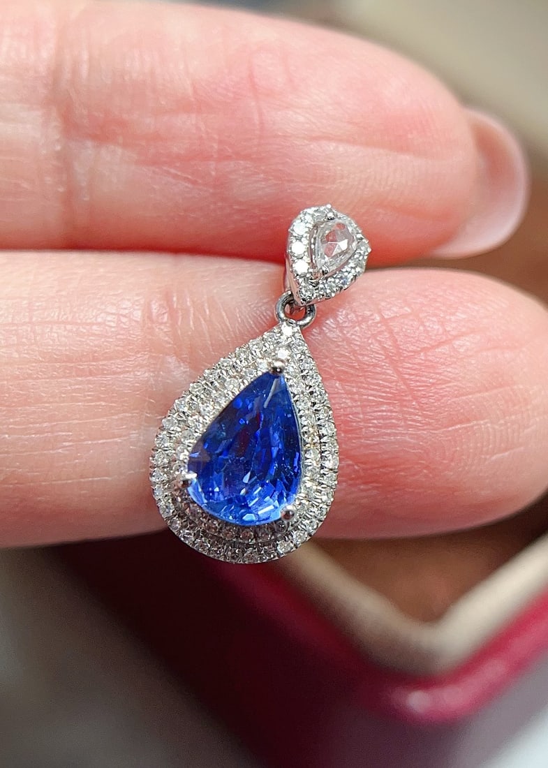 18K Gold Sapphire Pendant - 3