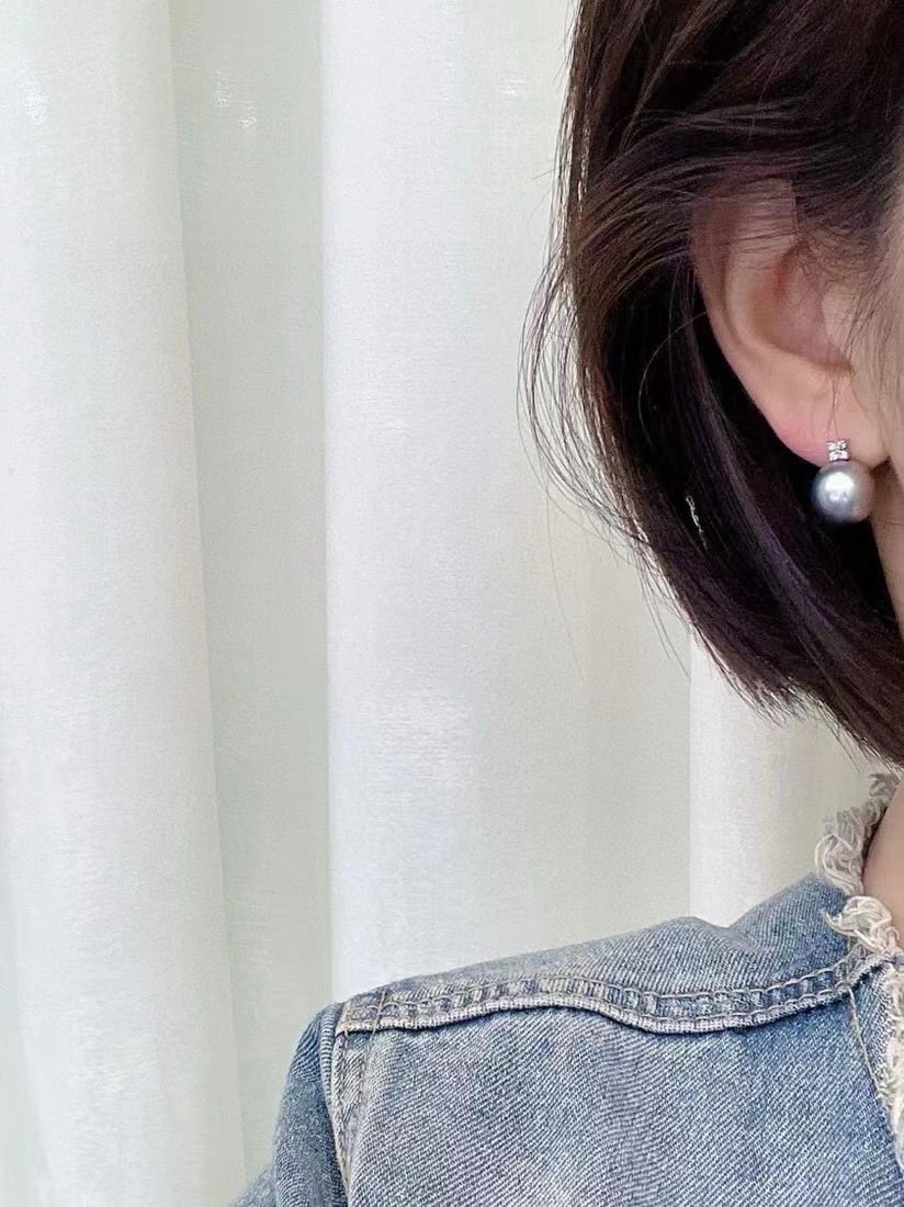 18K Gold Tahitian Pearl Earrings - 2