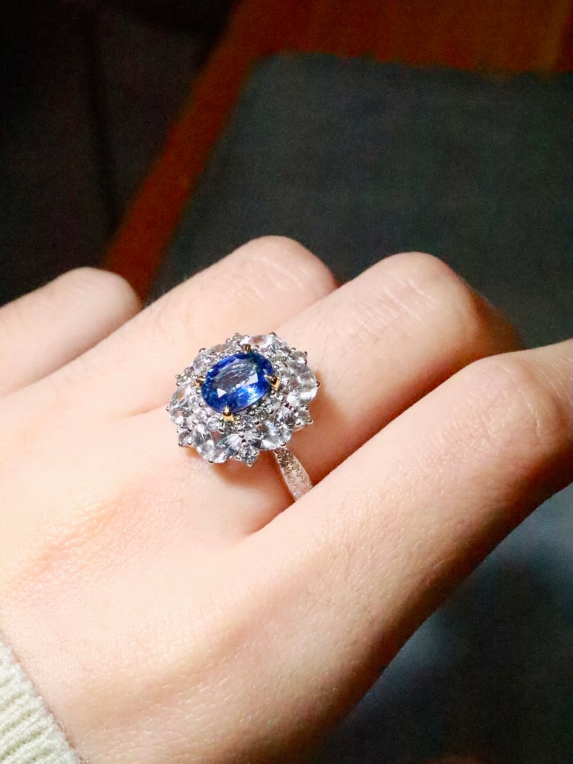 18K Gold Sapphire Ring - 5