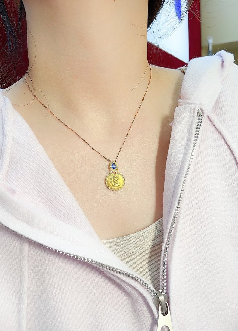 18K Gold Sapphire Pendant - 5