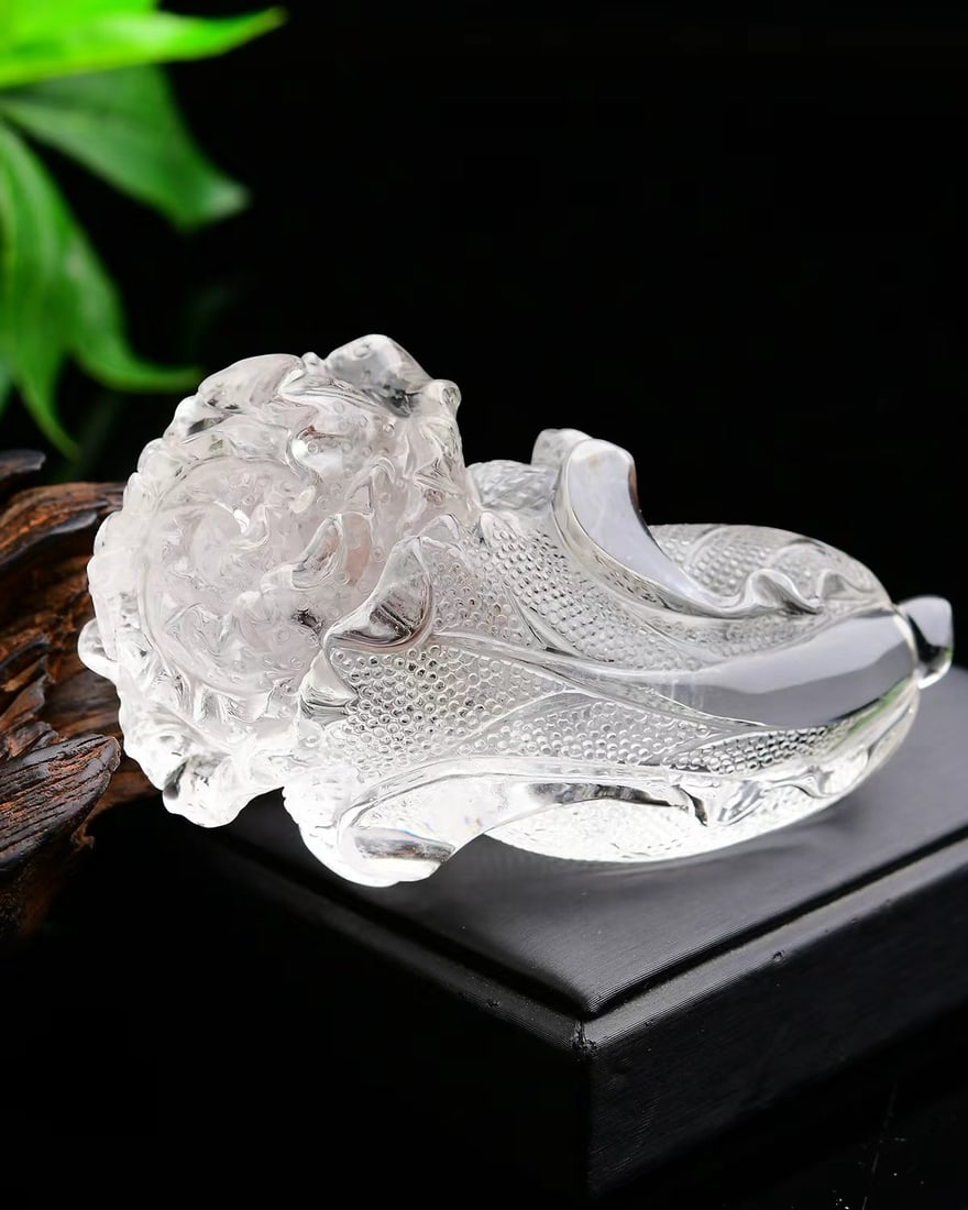 White Crystal Sculpture - 7