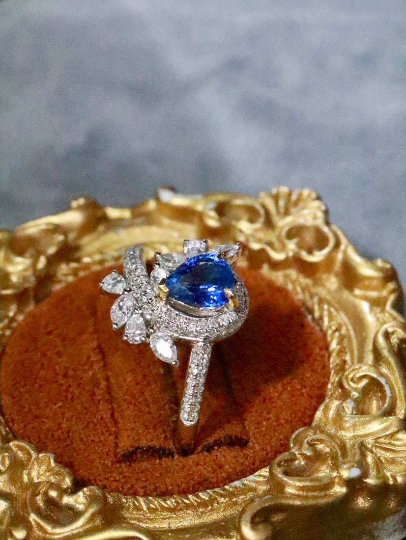 18K Gold Sapphire Ring - 2